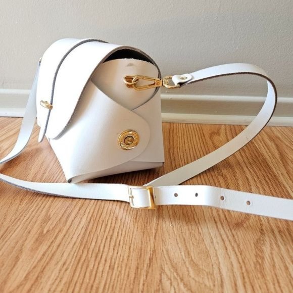 Vice Versa Vegan Leather Crossbody Mini Bag White. - Picture 7 of 11